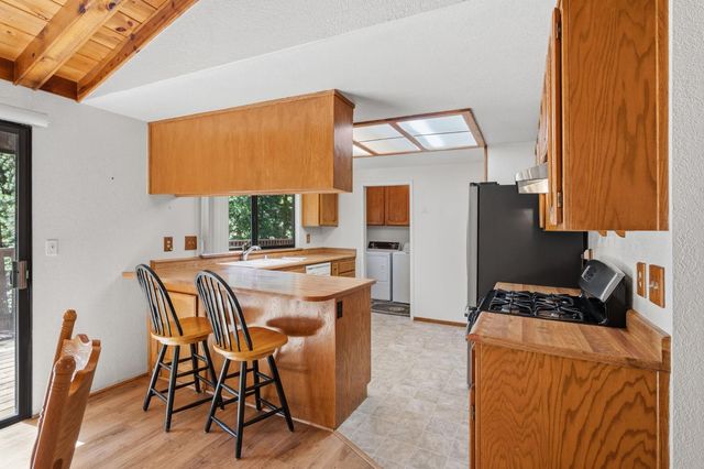 2015 E Mokelumne Dr, Arnold, CA 95223