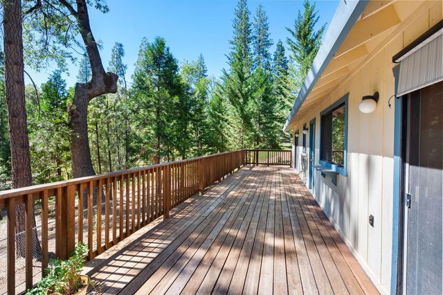 2015 E Mokelumne Dr, Arnold, CA 95223