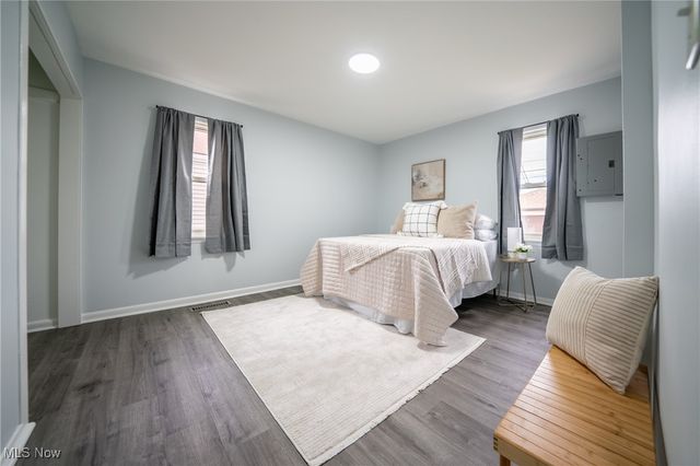 3018 Center Drive, Parma, OH 44134