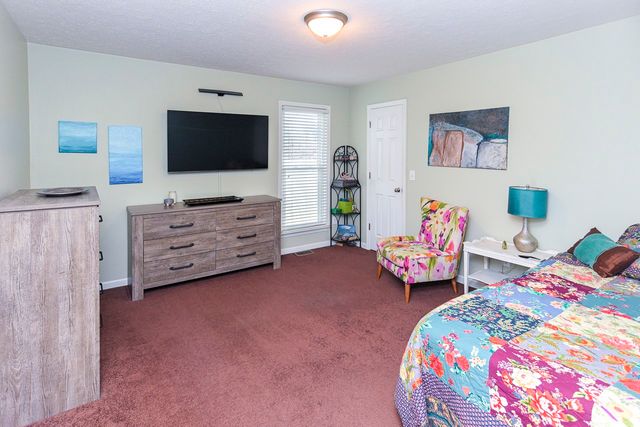 14 Long Meadow Dr, Fayetteville, TN 37334