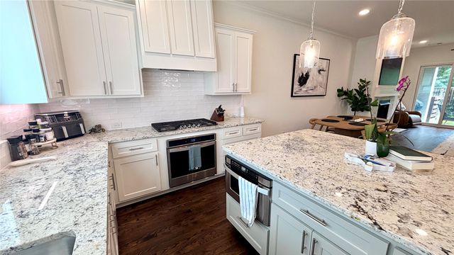 4233 Watercourse Drive, Fort Worth, TX 76109