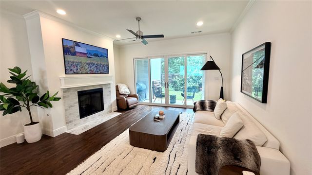 4233 Watercourse Drive, Fort Worth, TX 76109