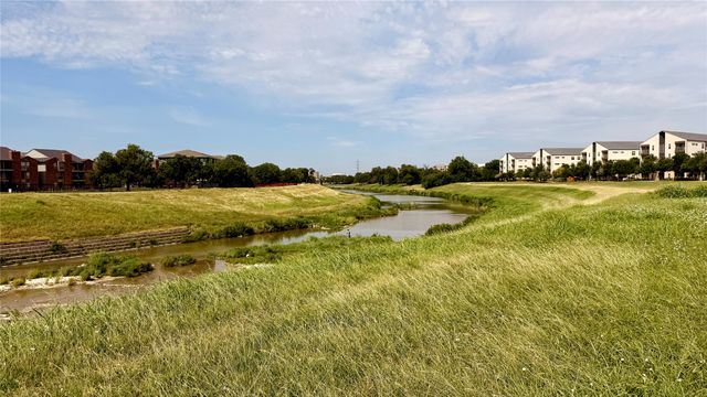 4233 Watercourse Drive, Fort Worth, TX 76109