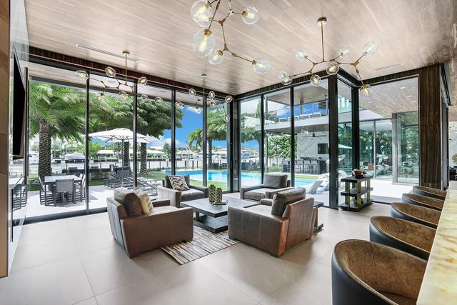 671 Middle River Drive, Fort Lauderdale, FL 33304