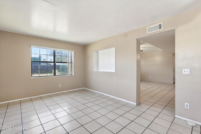114 E Delano Street, Tucson, AZ 85705