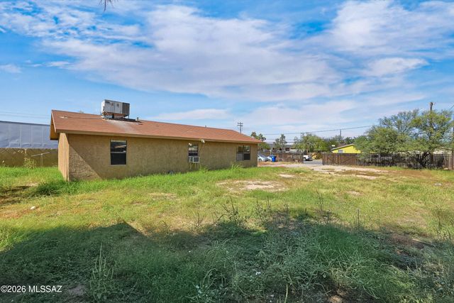 114 E Delano Street, Tucson, AZ 85705