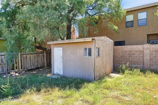 114 E Delano Street, Tucson, AZ 85705