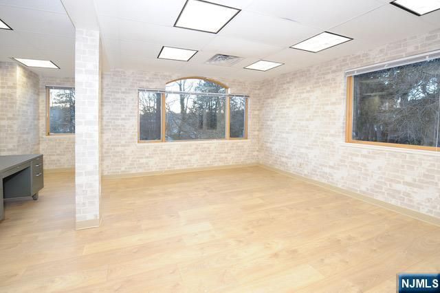 600 Godwin Avenue Ste 5, Midland Park, NJ 07432