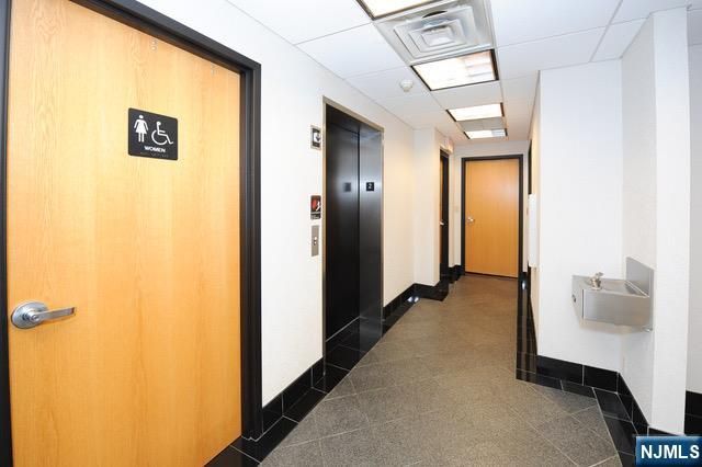 600 Godwin Avenue Ste 5, Midland Park, NJ 07432