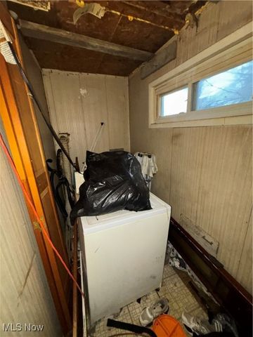 7207 Ivy Avenue, Cleveland, OH 44127