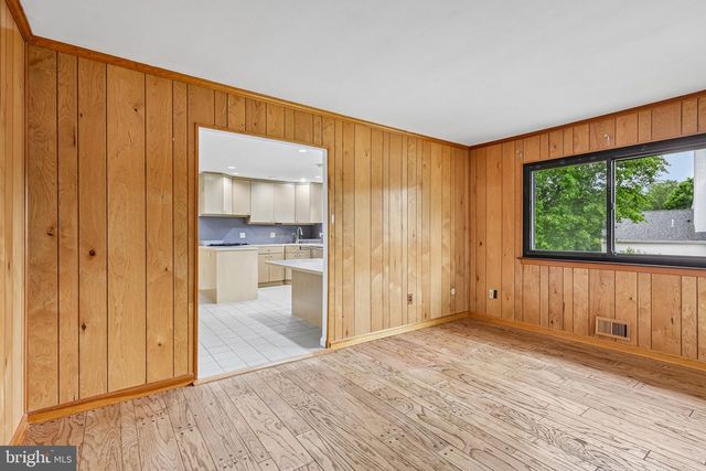 5 ELLIS COURT, Monmouth Junction, NJ 08852