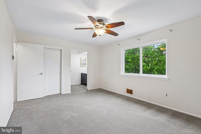 5 ELLIS COURT, Monmouth Junction, NJ 08852