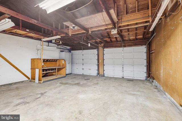 5 ELLIS COURT, Monmouth Junction, NJ 08852