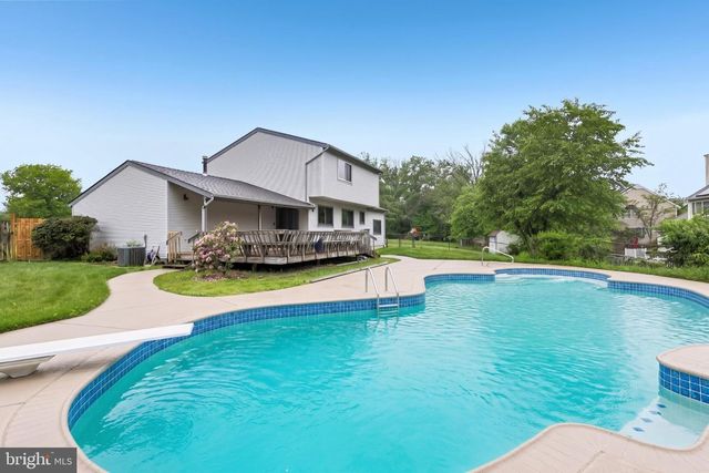 5 ELLIS COURT, Monmouth Junction, NJ 08852