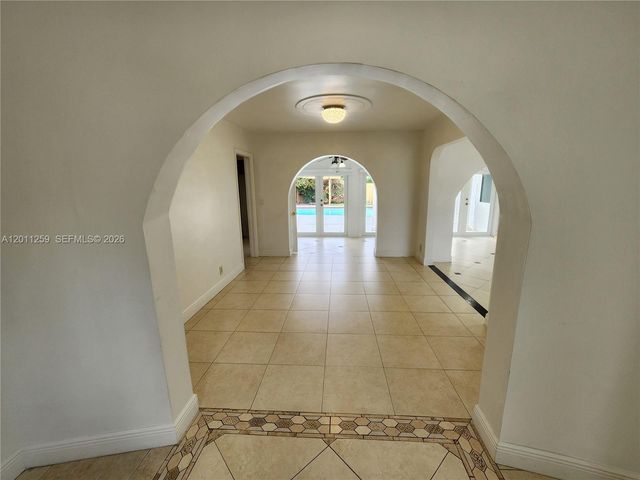 4233 S Jackson St, Hollywood, FL 33021