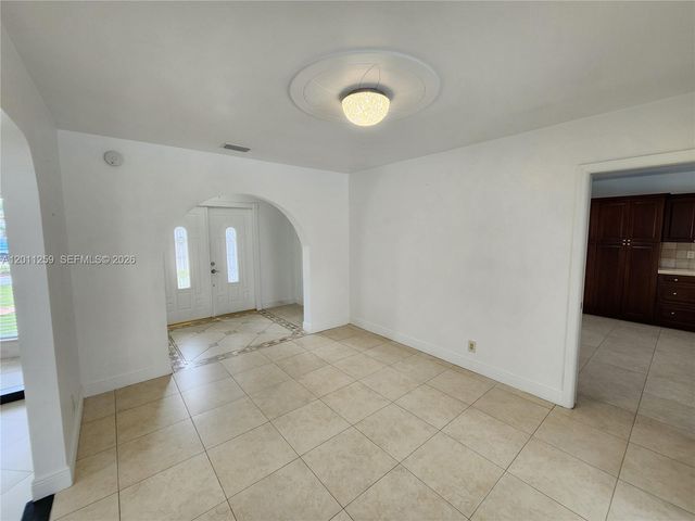 4233 S Jackson St, Hollywood, FL 33021