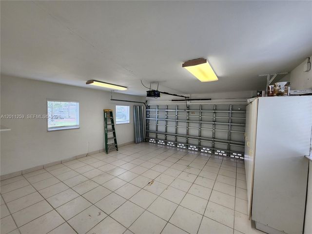 4233 S Jackson St, Hollywood, FL 33021