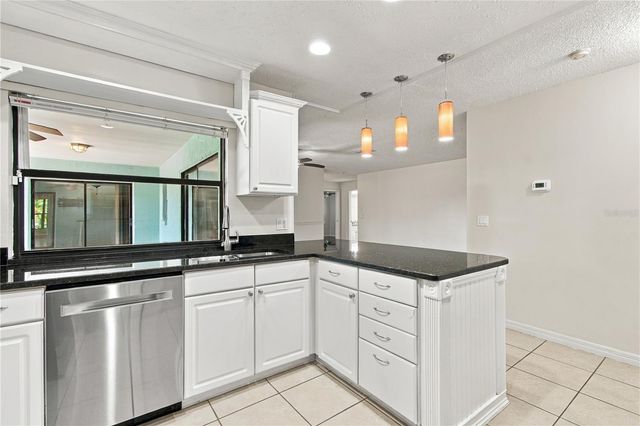 1507 POINSETTIA AVENUE, Tarpon Springs, FL 34689