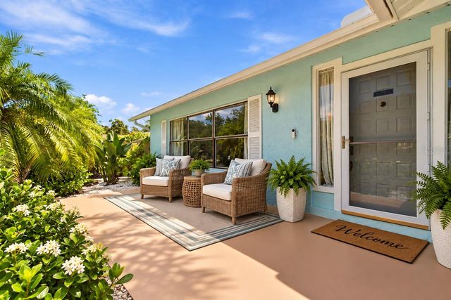 1507 POINSETTIA AVENUE, Tarpon Springs, FL 34689