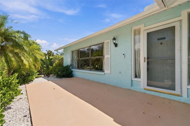 1507 POINSETTIA AVENUE, Tarpon Springs, FL 34689