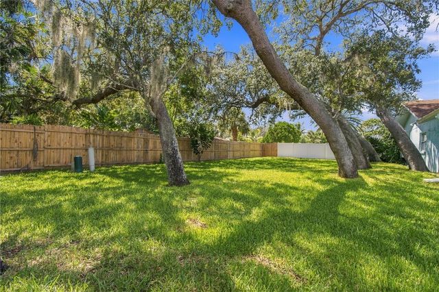 1507 POINSETTIA AVENUE, Tarpon Springs, FL 34689