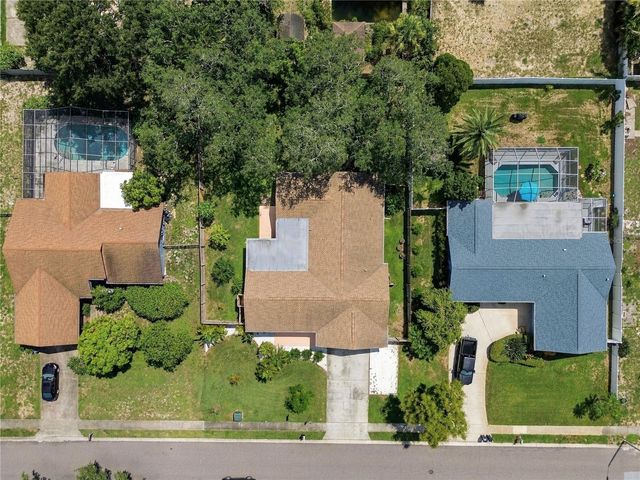 1507 POINSETTIA AVENUE, Tarpon Springs, FL 34689