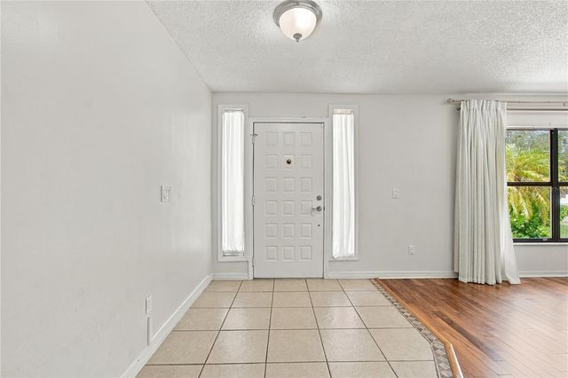1507 POINSETTIA AVENUE, Tarpon Springs, FL 34689