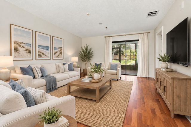 1507 POINSETTIA AVENUE, Tarpon Springs, FL 34689
