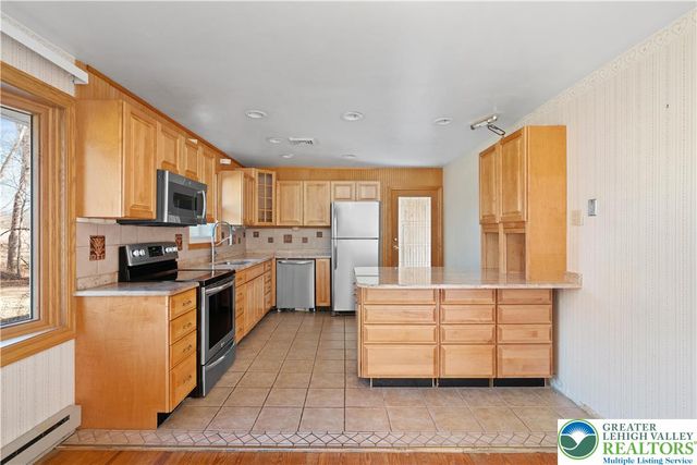 961 Passer Road, Springfield Twp, PA 18036