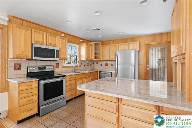 961 Passer Road, Springfield Twp, PA 18036