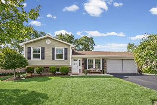525 Ginger Trail, Lake Zurich, IL 60047