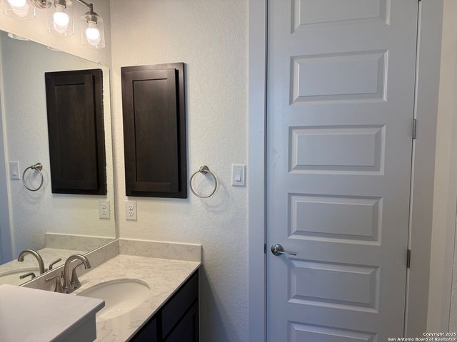 524 Caliban, Cibolo, TX 78108