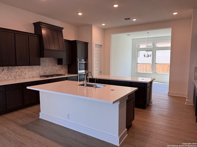 524 Caliban, Cibolo, TX 78108