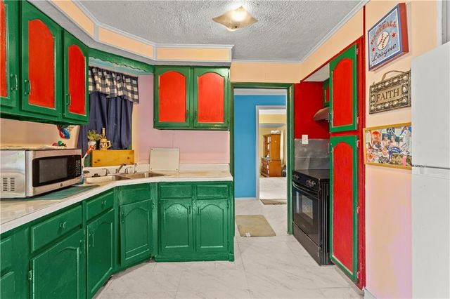 2520 Haskell Avenue, Kansas City, KS 66104