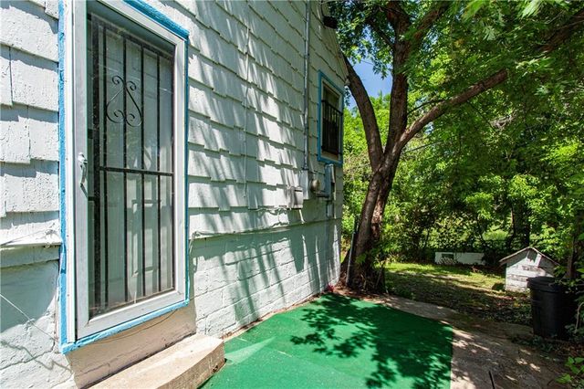 2520 Haskell Avenue, Kansas City, KS 66104