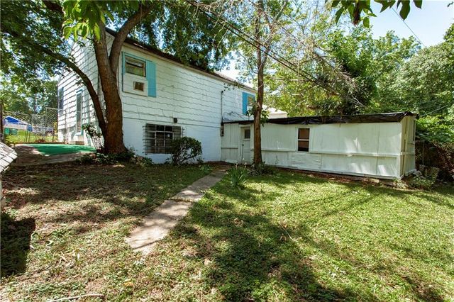 2520 Haskell Avenue, Kansas City, KS 66104