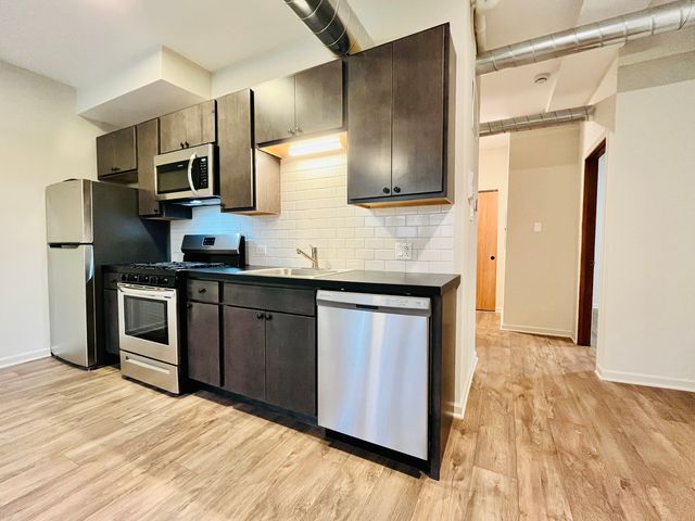 2752 W 14 Street, Chicago, IL 60608