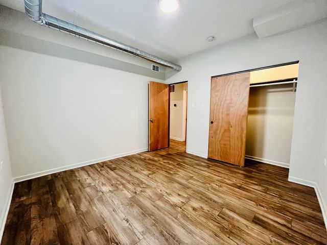 2752 W 14 Street, Chicago, IL 60608