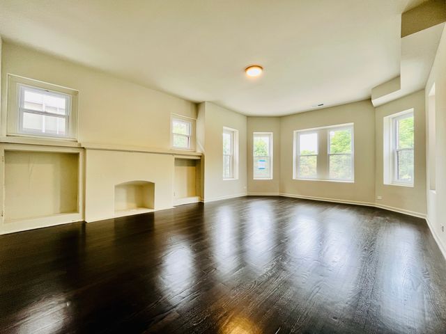 2752 W 14 Street, Chicago, IL 60608