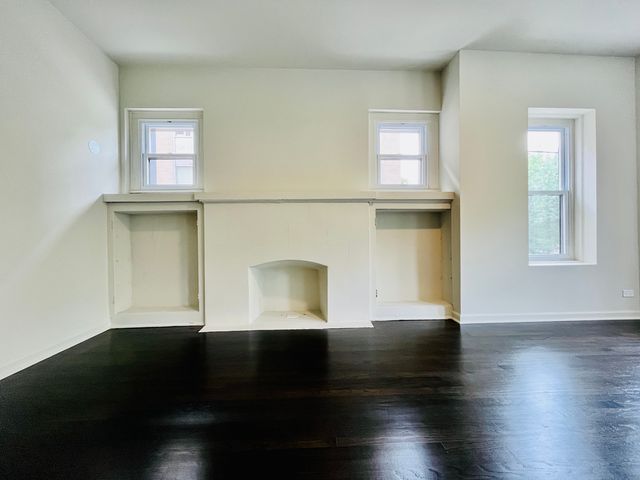 2752 W 14 Street, Chicago, IL 60608