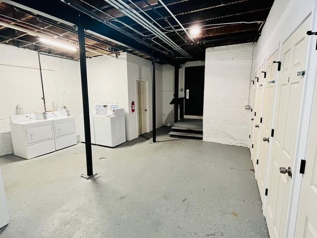 2752 W 14 Street, Chicago, IL 60608