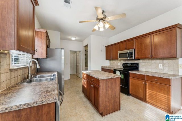 6239 PEREGRINE CIRCLE, Trussville, AL 35173