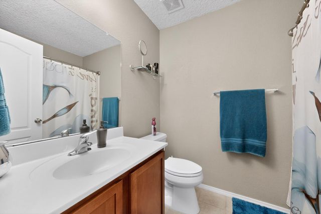 8323 Chilte Pine Road NW, Albuquerque, NM 87120