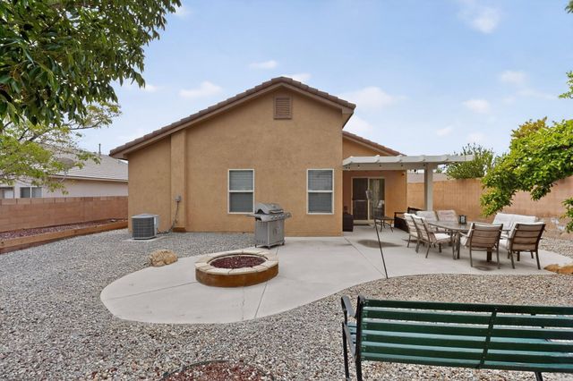8323 Chilte Pine Road NW, Albuquerque, NM 87120