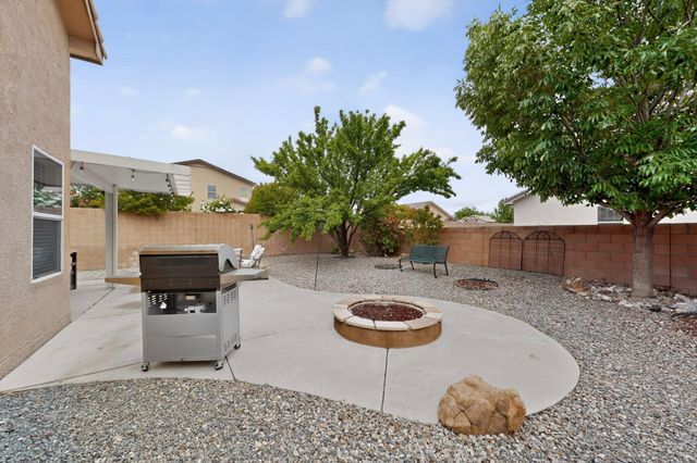 8323 Chilte Pine Road NW, Albuquerque, NM 87120