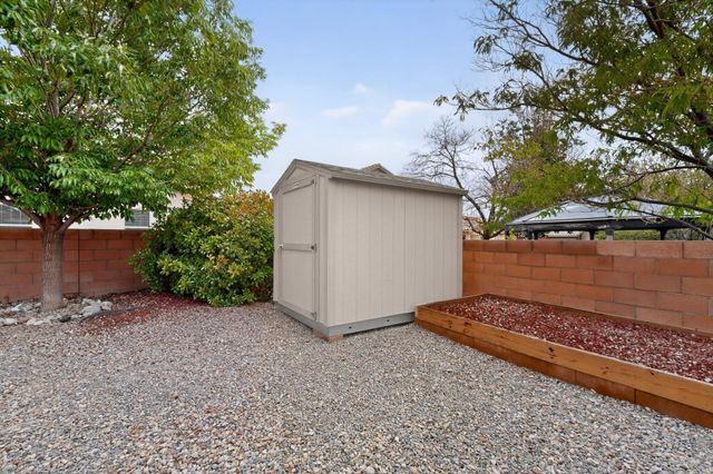 8323 Chilte Pine Road NW, Albuquerque, NM 87120