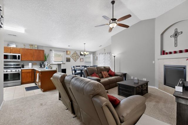 8323 Chilte Pine Road NW, Albuquerque, NM 87120