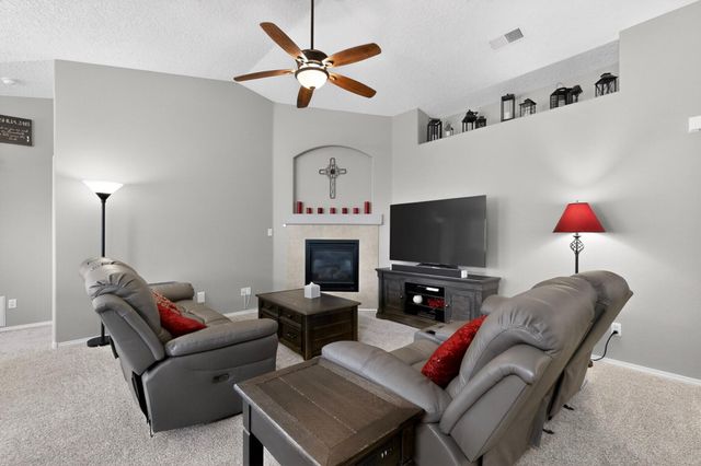 8323 Chilte Pine Road NW, Albuquerque, NM 87120
