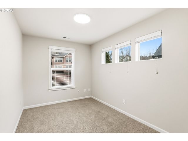 12762 Se 157TH Ave, Happy Valley, OR 97086