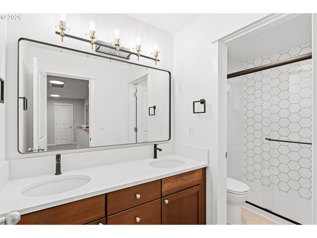 12762 Se 157TH Ave, Happy Valley, OR 97086